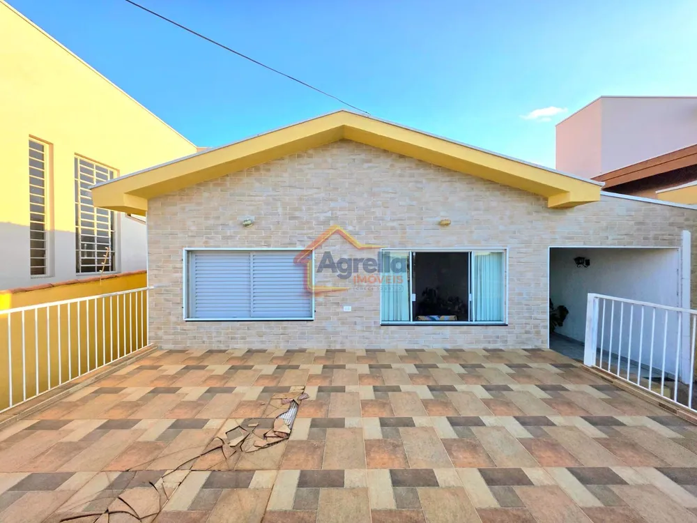 Casa, 3 quartos, 194 m² - Foto 1