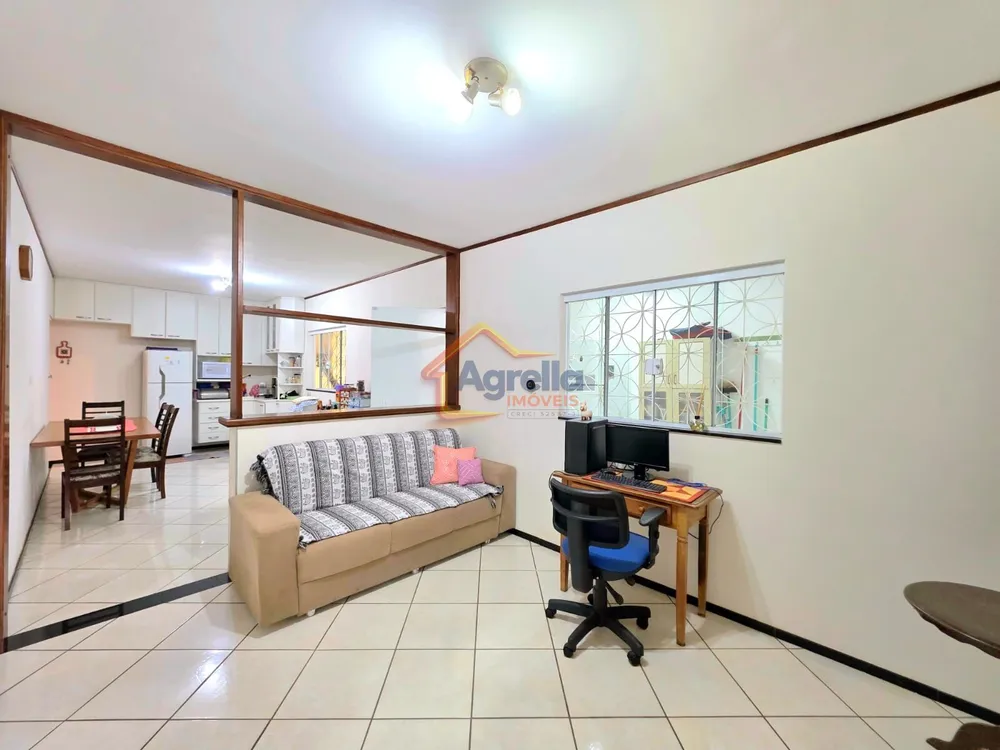 Casa, 3 quartos, 194 m² - Foto 3