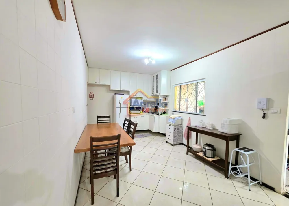 Casa, 3 quartos, 194 m² - Foto 2