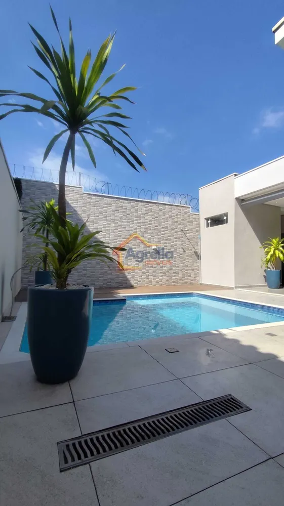 Casa, 3 quartos, 185 m² - Foto 1