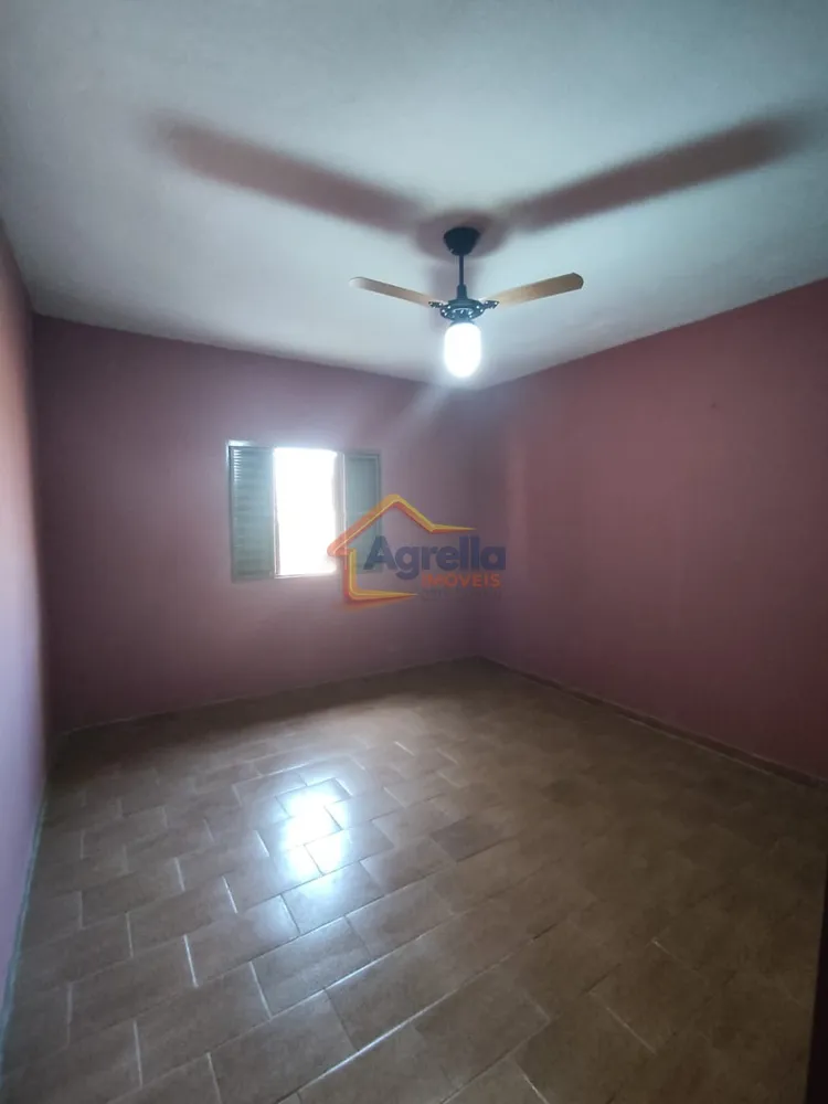 Chácara, 3 quartos, 219 m² - Foto 3