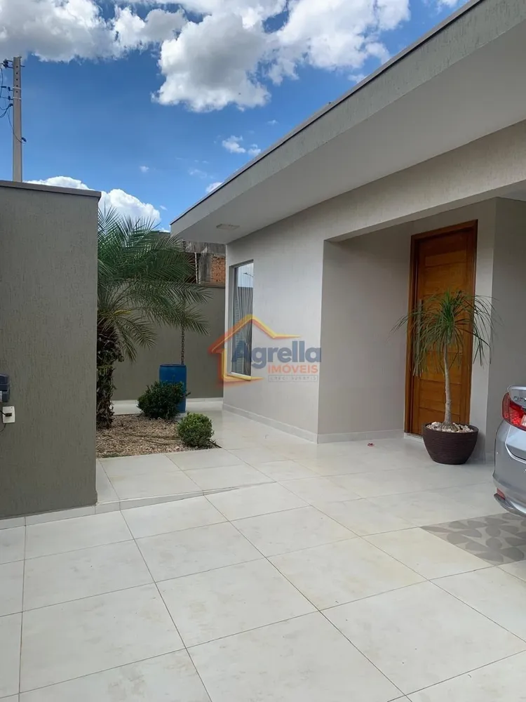 Casa, 3 quartos, 182 m² - Foto 1