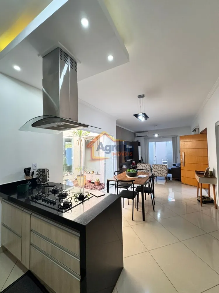 Casa, 3 quartos, 180 m² - Foto 7