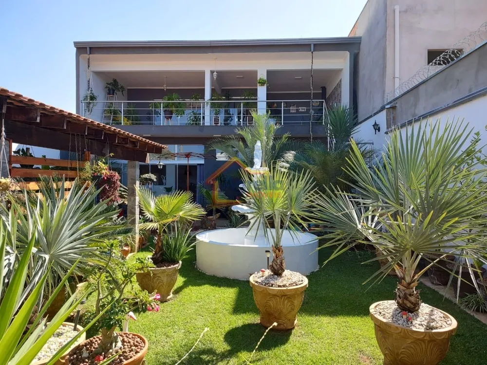 Casa, 4 quartos, 205 m² - Foto 2