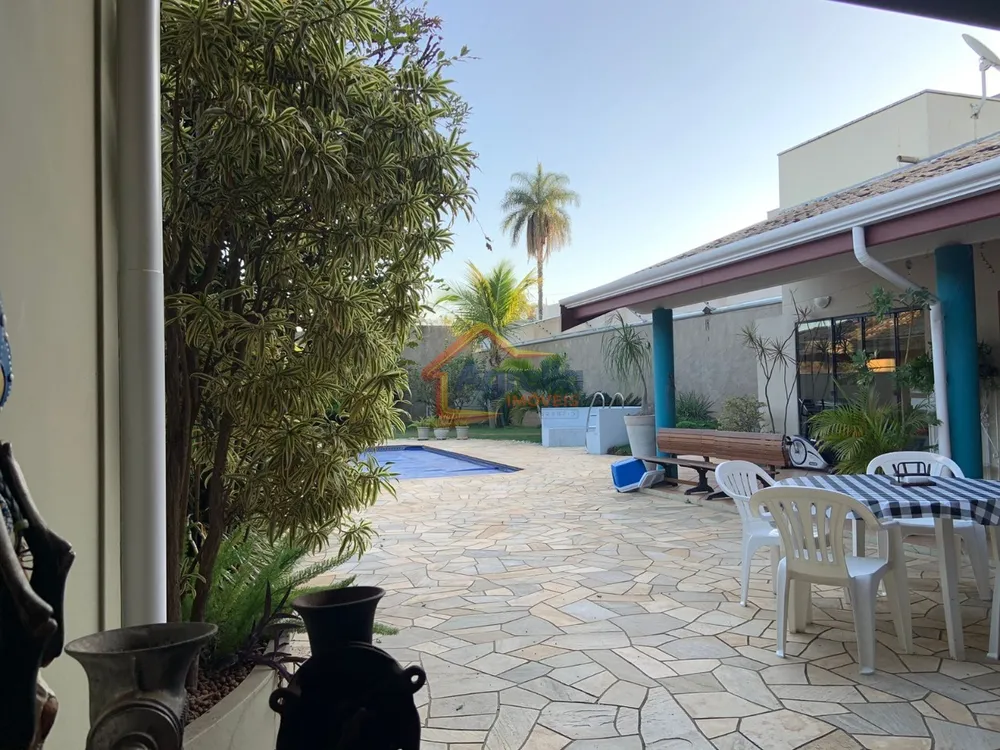 Casa, 4 quartos, 320 m² - Foto 1