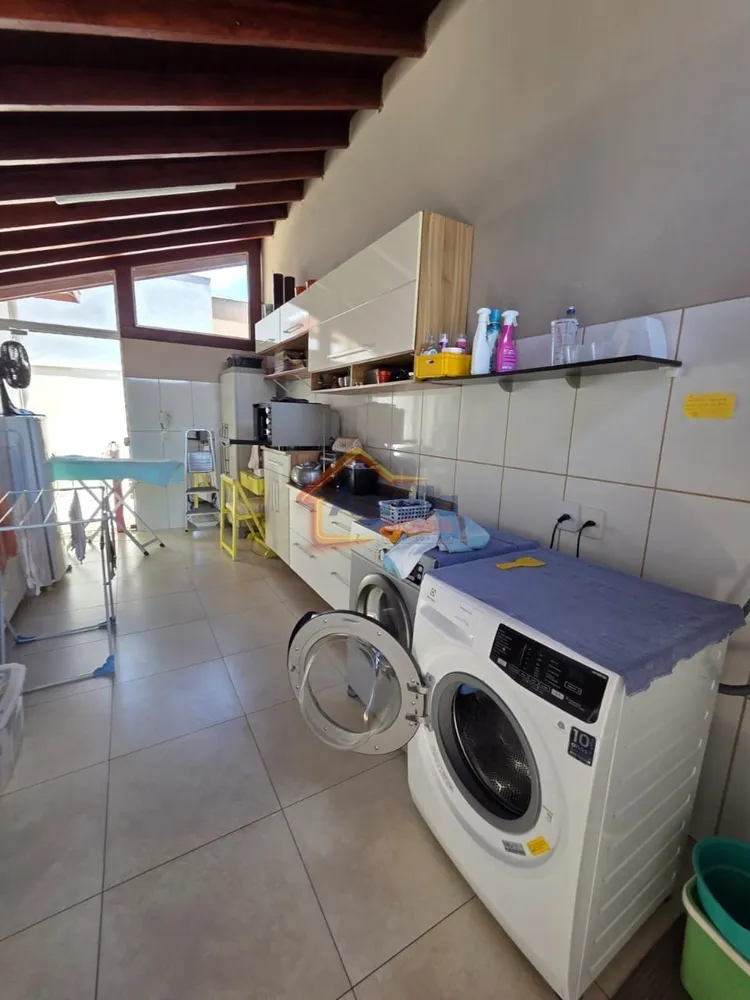 Casa, 3 quartos, 300 m² - Foto 1