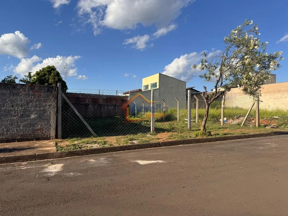 Terreno, 200 m² - Foto 1