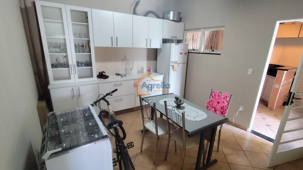 Casa, 3 quartos, 200 m² - Foto 8