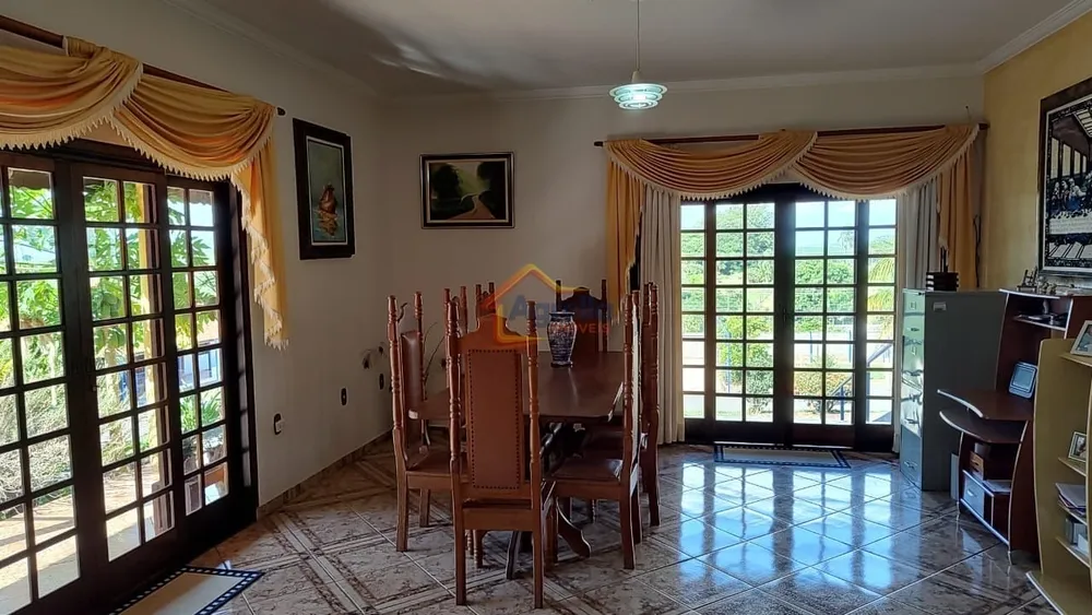 Chácara, 4 quartos, 800 m² - Foto 1