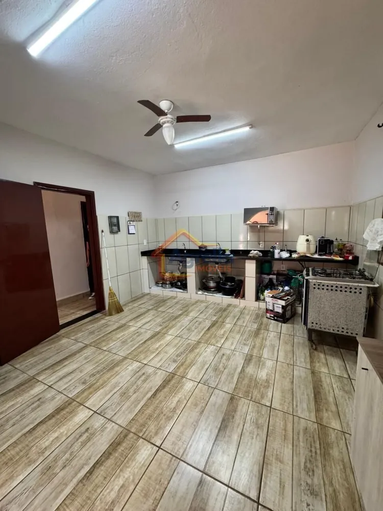 Chácara, 4 quartos, 1000 m² - Foto 4