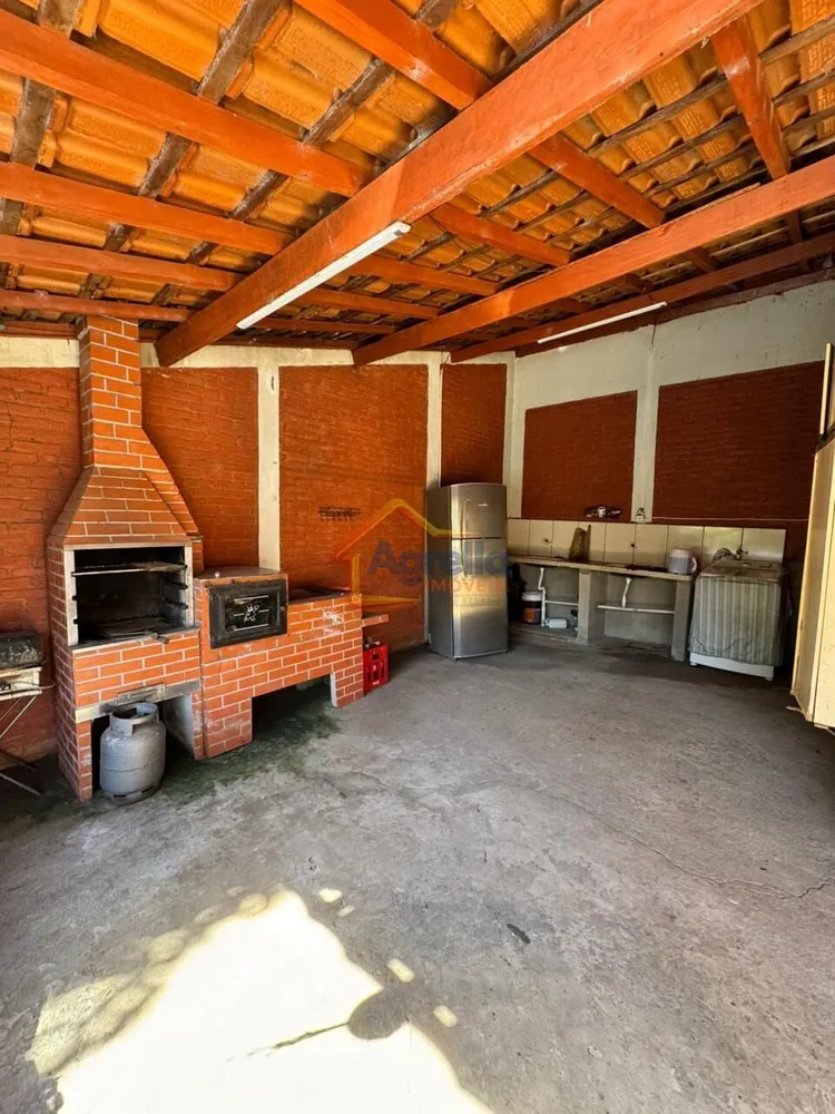 Chácara, 4 quartos, 1000 m² - Foto 2