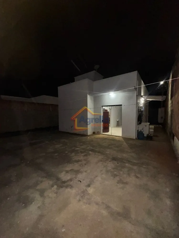 Casa, 2 quartos, 200 m² - Foto 1