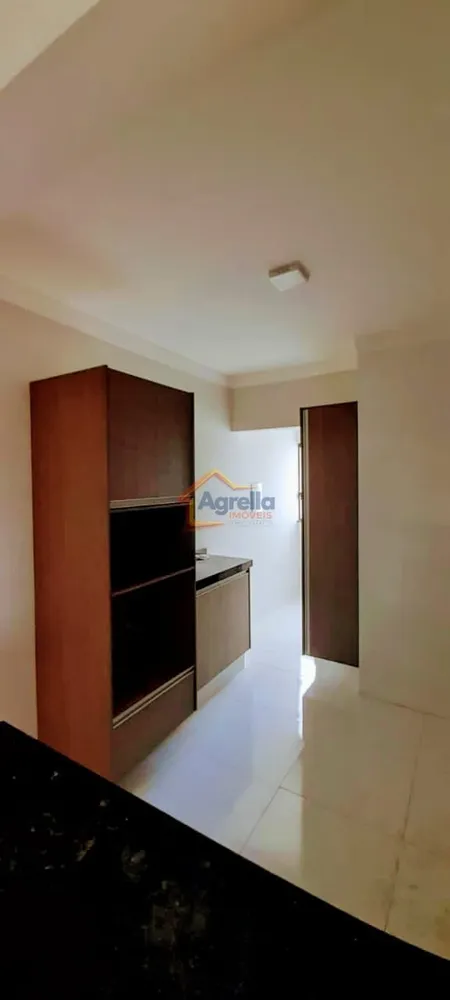 Apartamento, 3 quartos, 84 m² - Foto 2