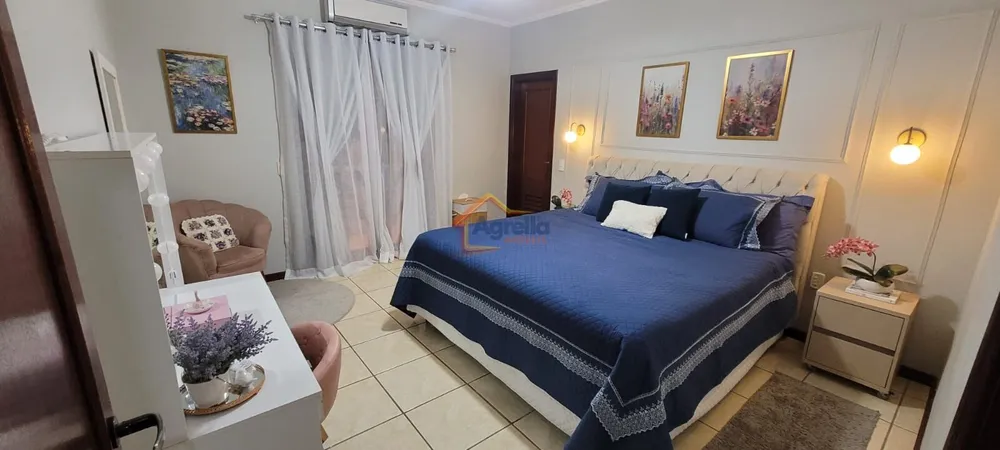 Casa, 3 quartos, 243 m² - Foto 8