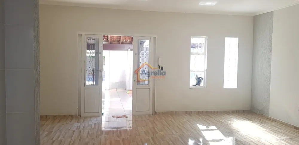 Casa, 3 quartos, 170 m² - Foto 2