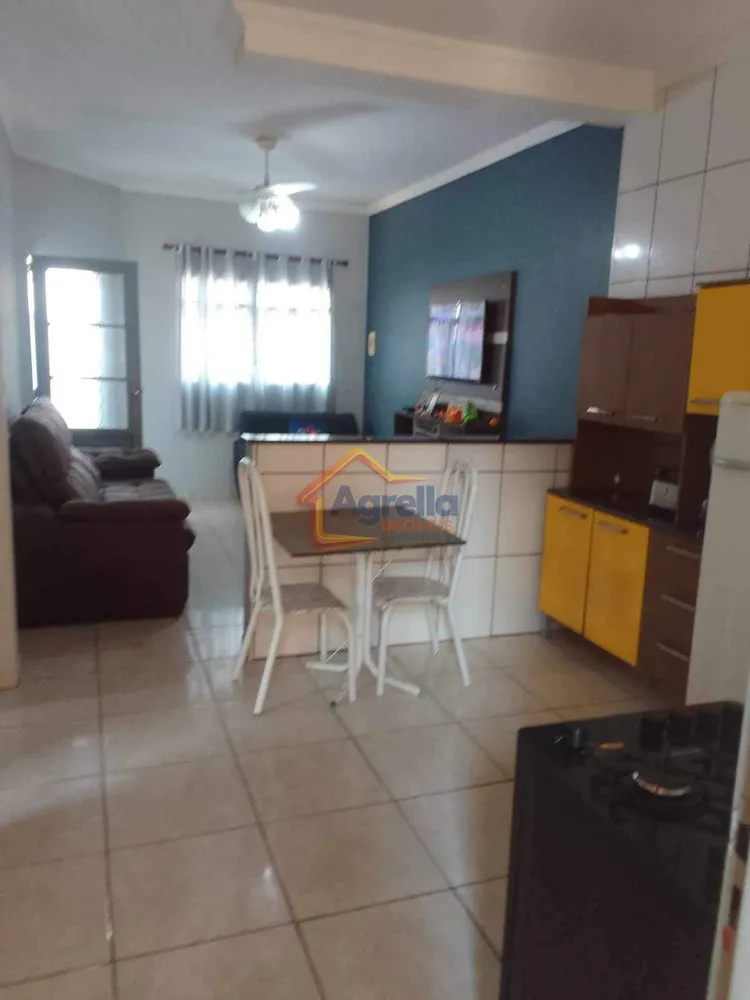 Casa, 2 quartos, 70 m² - Foto 1