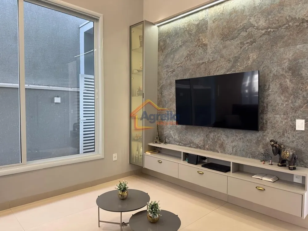 Casa, 3 quartos, 180 m² - Foto 1