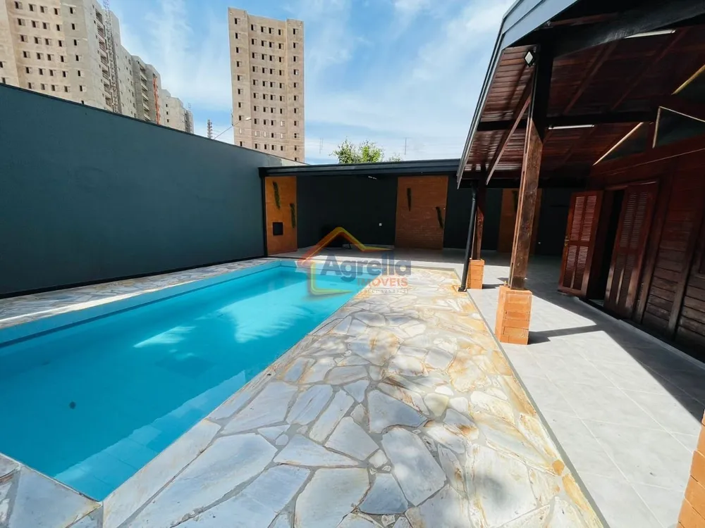 Casa, 2 quartos, 350 m² - Foto 2