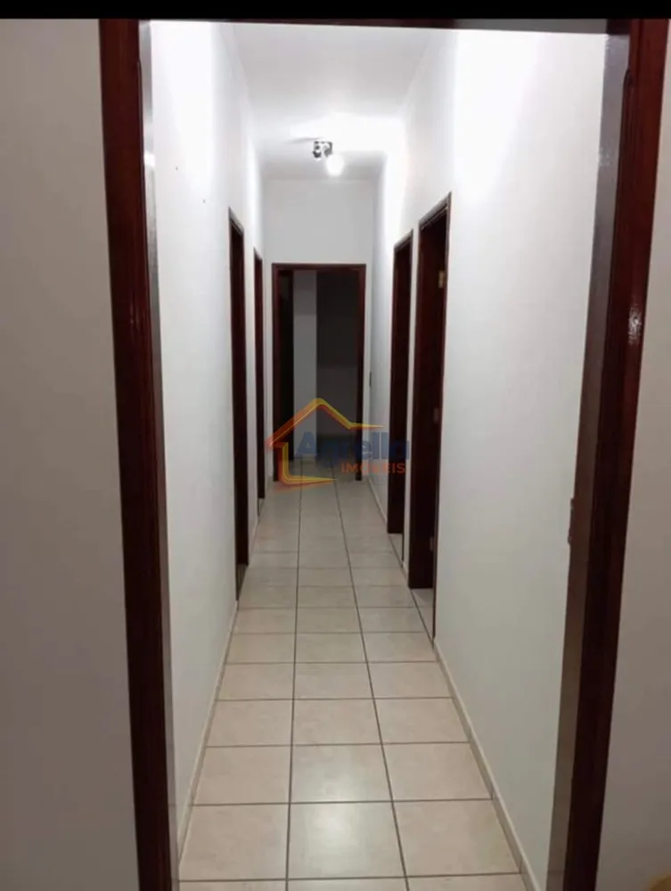 Casa, 3 quartos, 235 m² - Foto 2