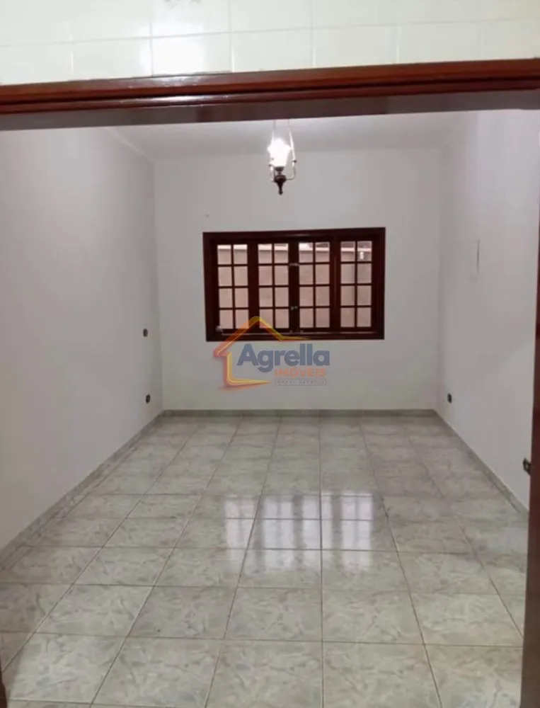 Casa, 3 quartos, 235 m² - Foto 3