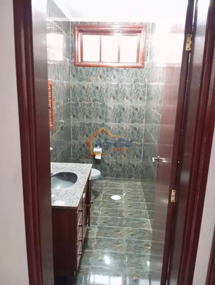 Casa, 3 quartos, 235 m² - Foto 4