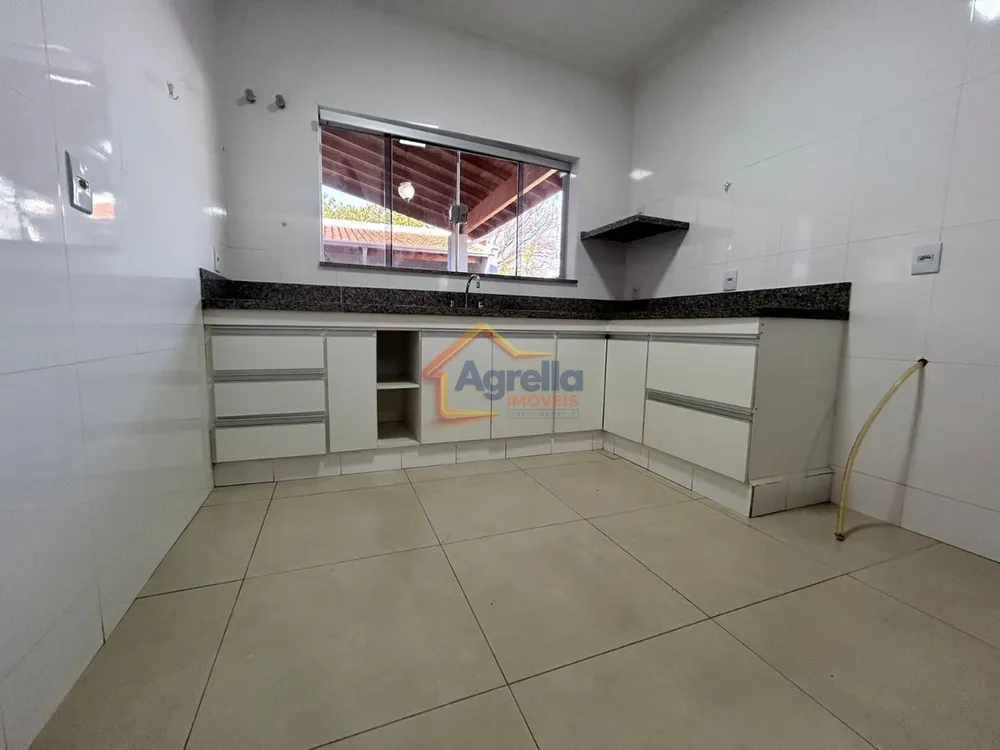 Casa, 3 quartos, 189 m² - Foto 4