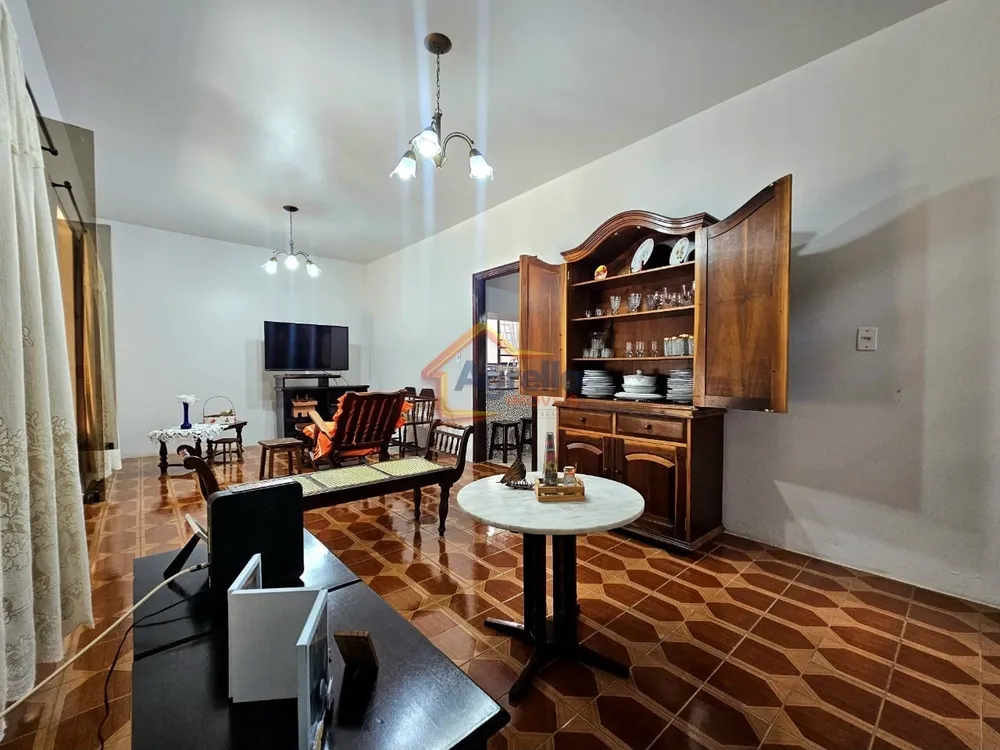 Casa, 3 quartos, 256 m² - Foto 3