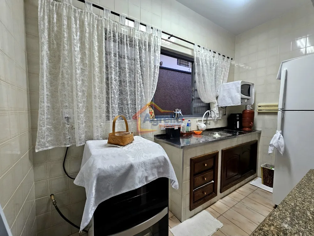 Casa, 3 quartos, 256 m² - Foto 4