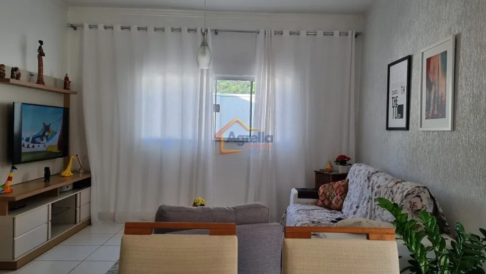 Casa, 3 quartos, 140 m² - Foto 2