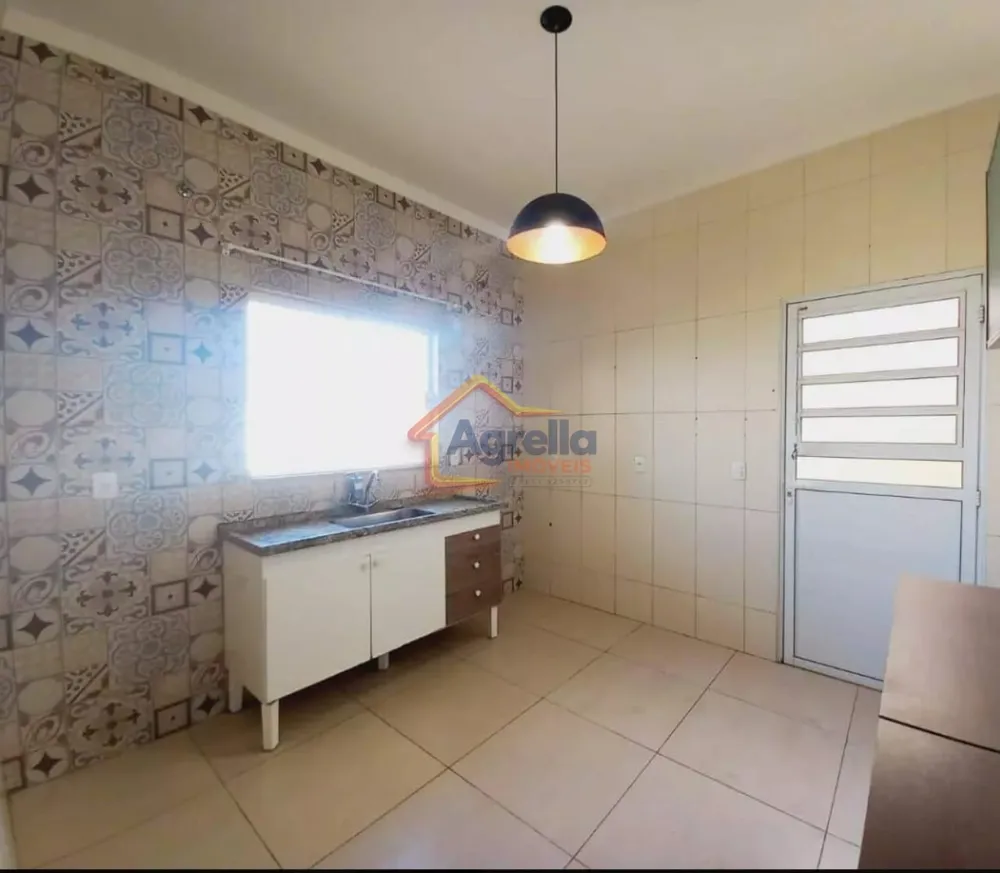 Casa, 3 quartos, 250 m² - Foto 4