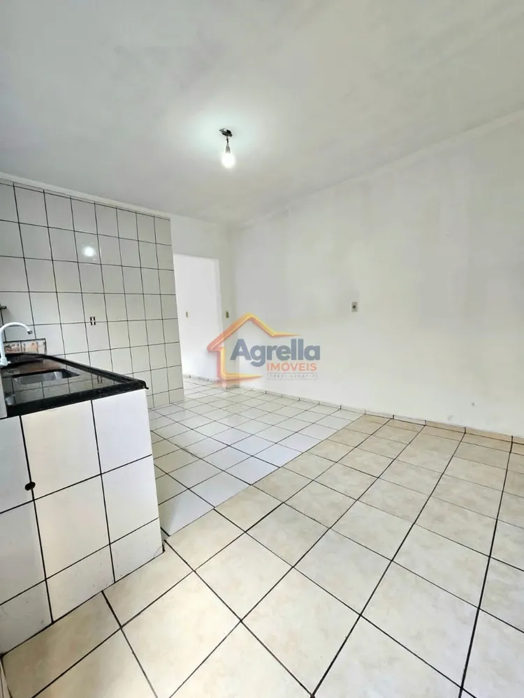 Casa, 2 quartos, 81 m² - Foto 1