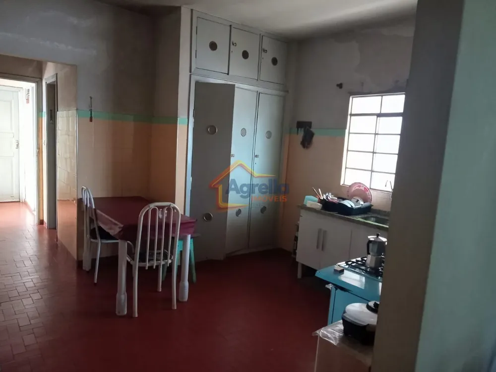 Casa, 3 quartos, 253 m² - Foto 3