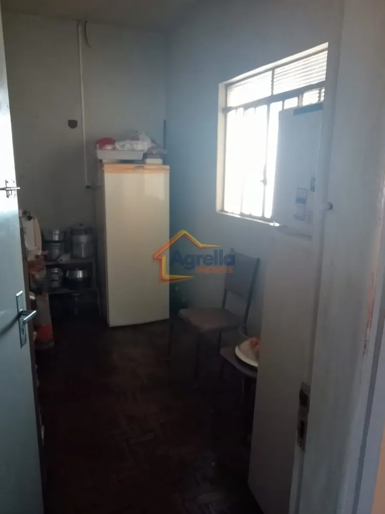 Casa, 3 quartos, 253 m² - Foto 2