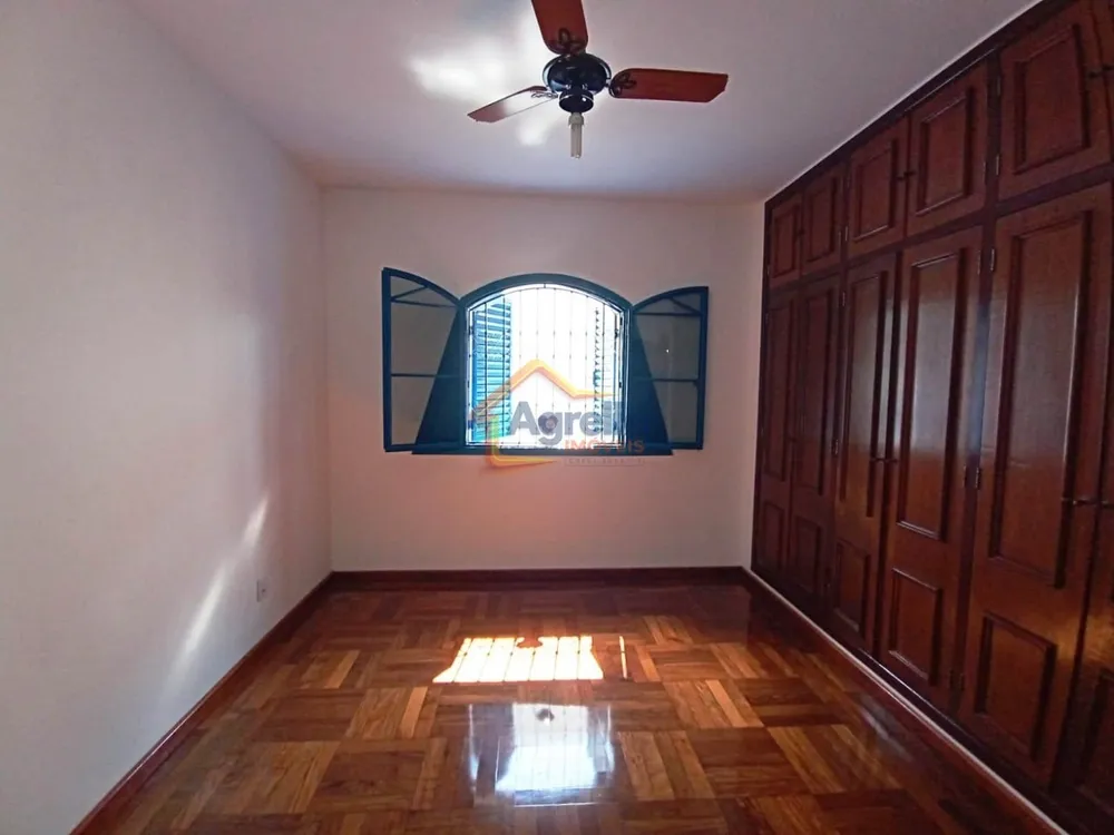 Casa, 3 quartos, 252 m² - Foto 3