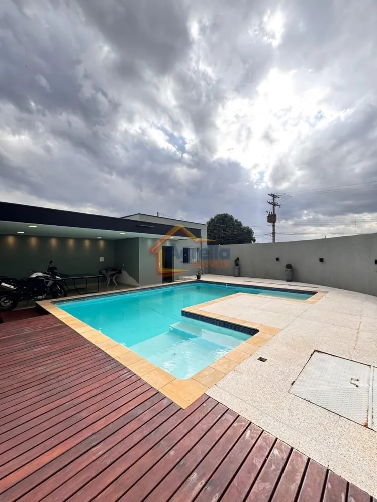 Casa, 4 quartos, 220 m² - Foto 3