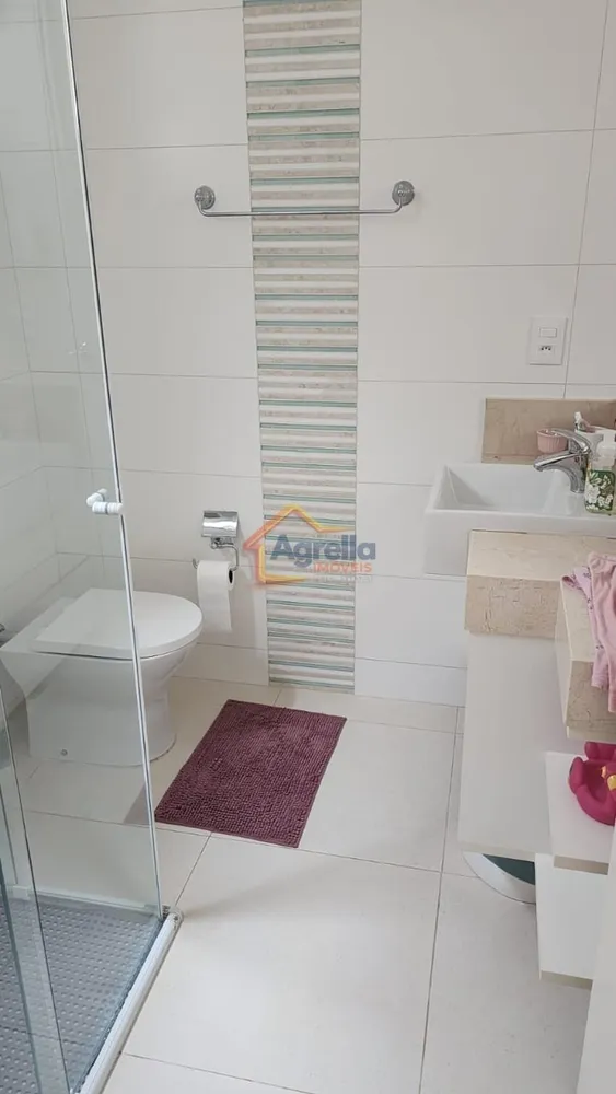 Casa, 3 quartos, 247 m² - Foto 3