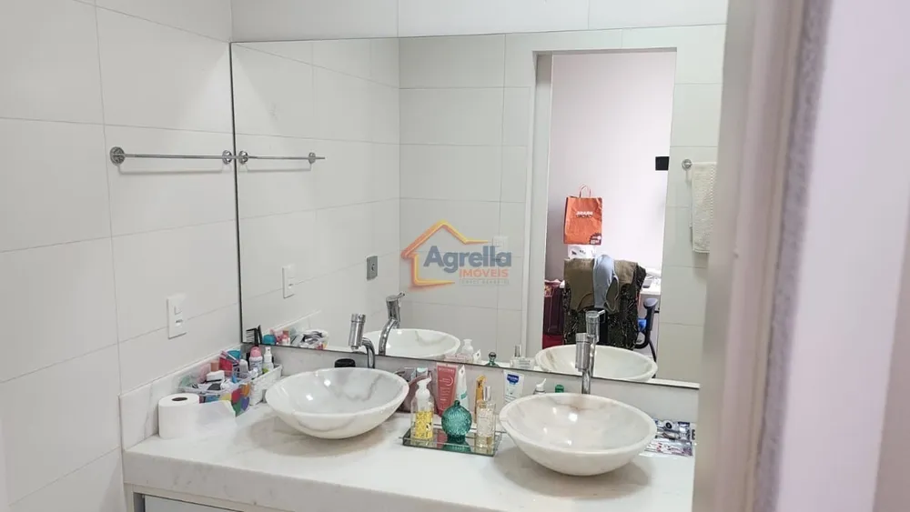 Casa, 3 quartos, 247 m² - Foto 6