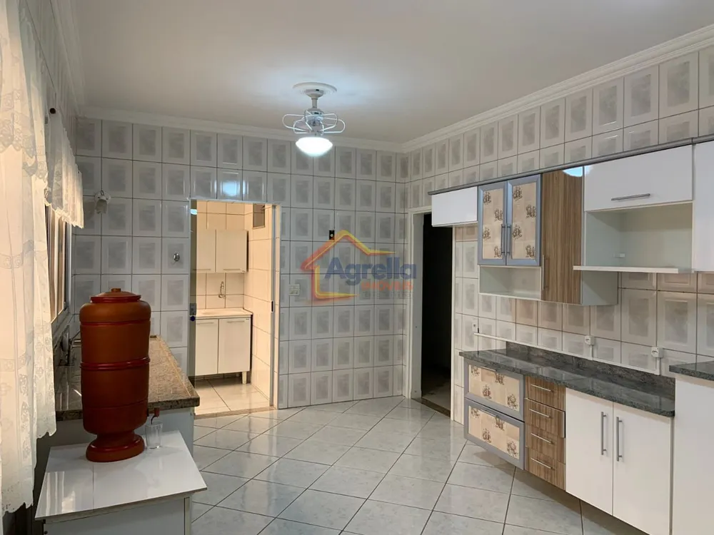 Casa, 3 quartos, 240 m² - Foto 4