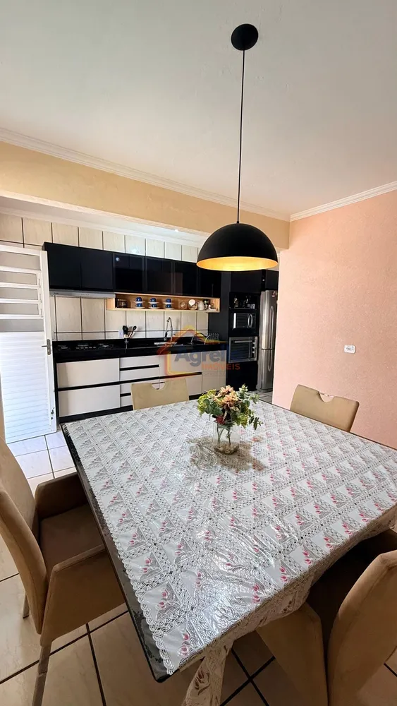Casa, 3 quartos, 121 m² - Foto 2