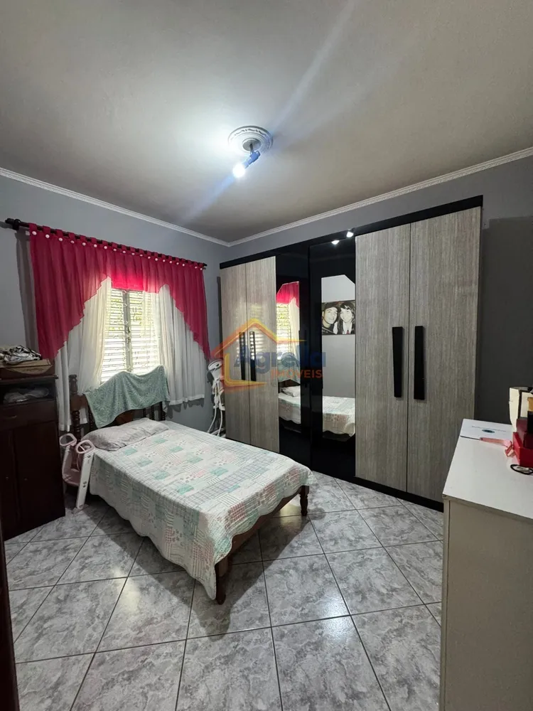 Casa, 3 quartos, 180 m² - Foto 3