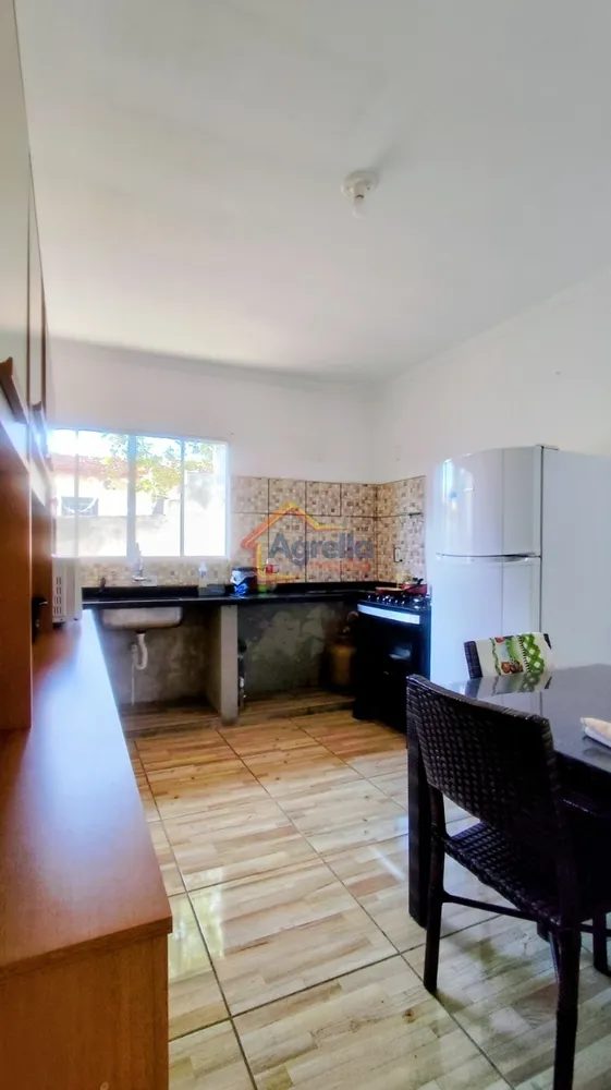 Casa, 3 quartos, 298 m² - Foto 1
