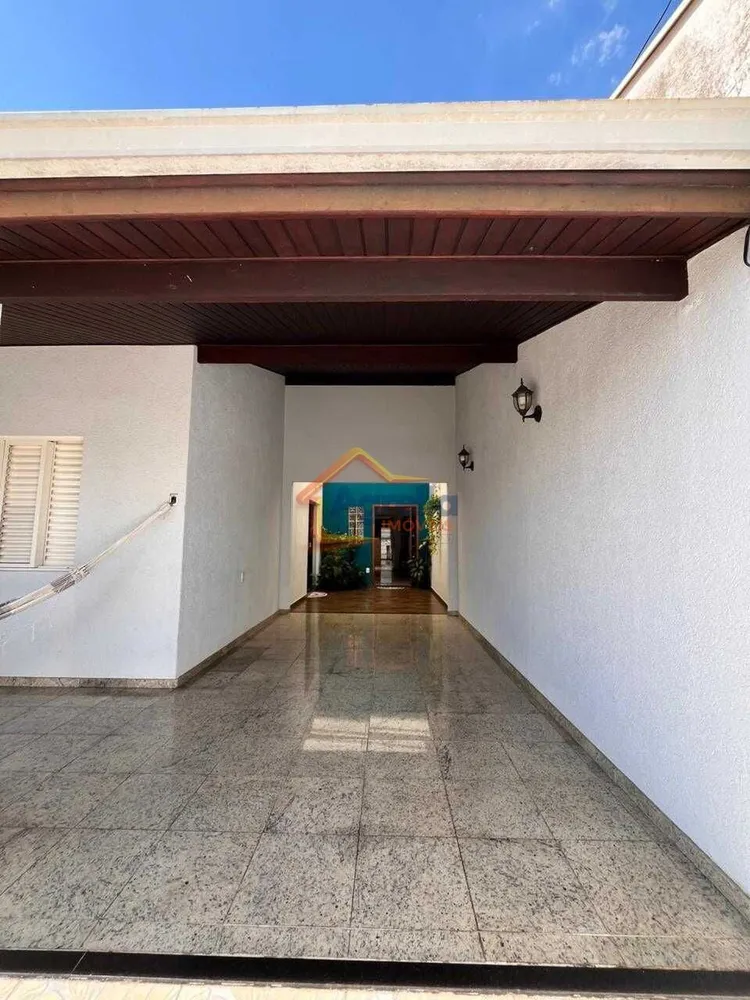 Casa, 3 quartos, 178 m² - Foto 1