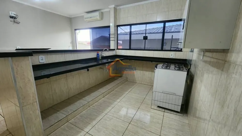 Casa, 3 quartos, 240 m² - Foto 7