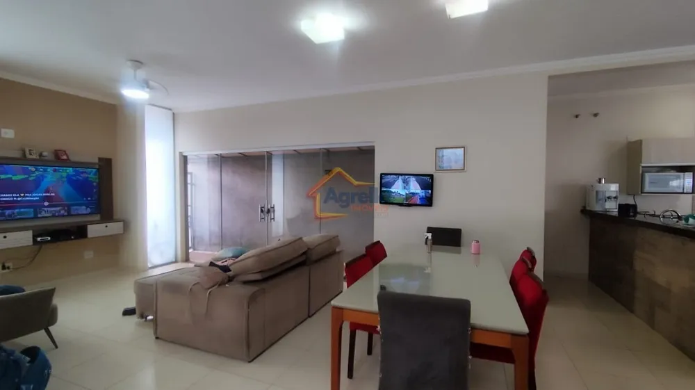 Sobrado, 4 quartos, 241 m² - Foto 6