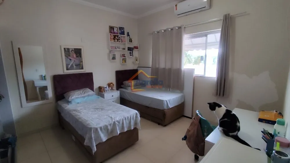 Sobrado, 4 quartos, 241 m² - Foto 2