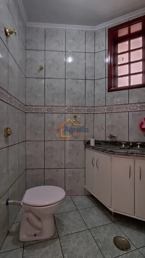 Casa, 3 quartos, 198 m² - Foto 4