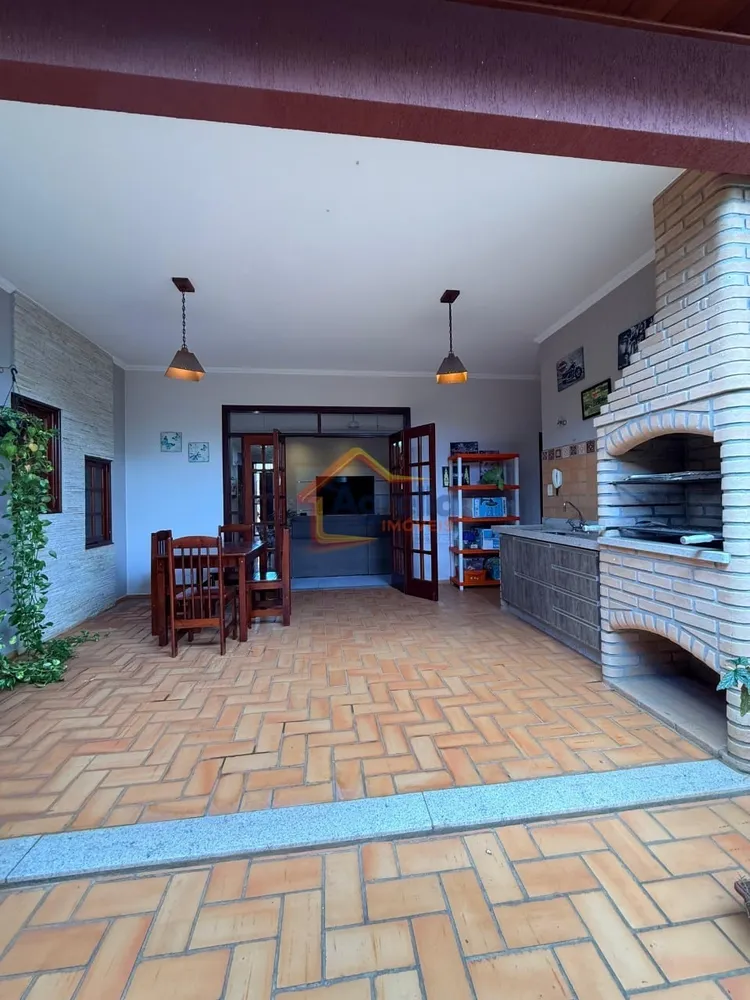 Casa, 3 quartos, 220 m² - Foto 4