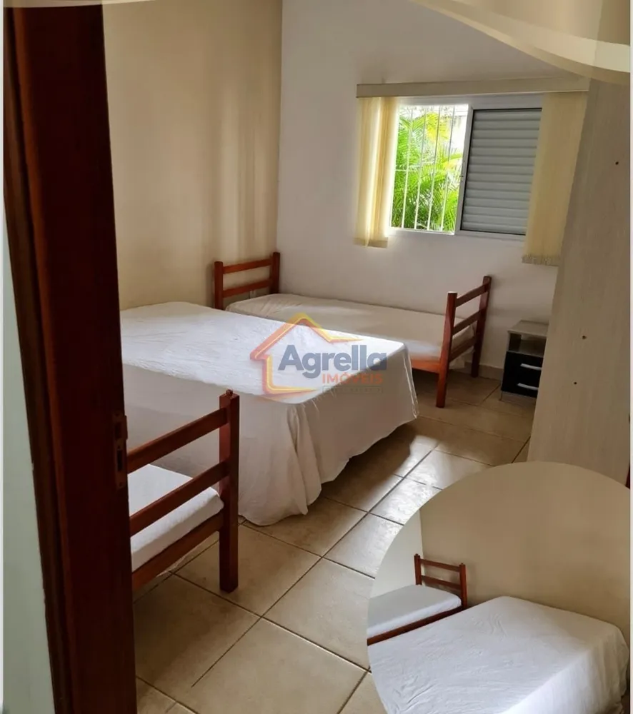 Casa, 3 quartos, 235 m² - Foto 4