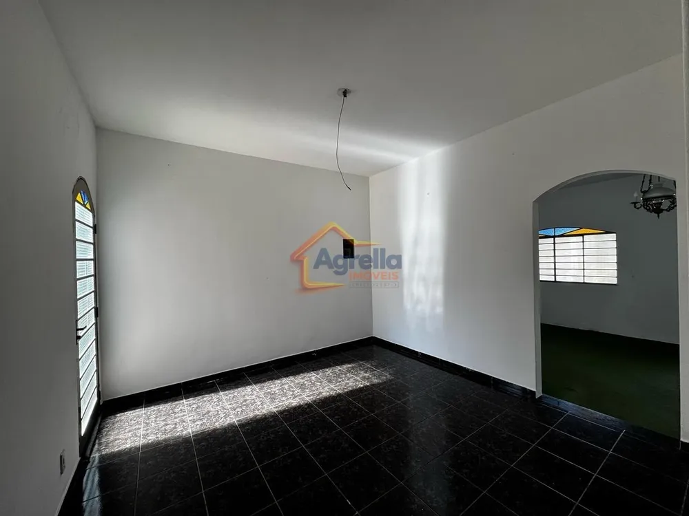 Casa, 3 quartos, 300 m² - Foto 3