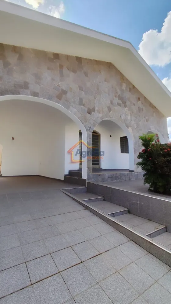 Casa, 3 quartos, 300 m² - Foto 1